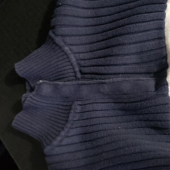 Tommy Hilfiger Long Sleeve Knit Blue. Size M. - Picture 8 of 8